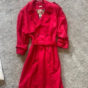Vintage 80s Red Textured Nylon Trench Coat with Abstract Lining – Size 16